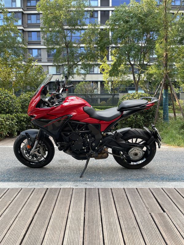 二手奥古斯塔Turismo Veloce 800