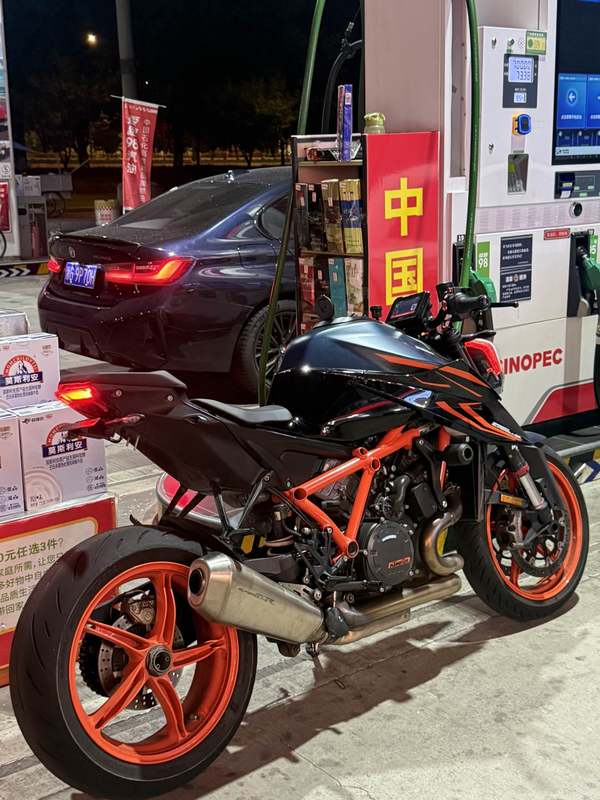 二手KTMR2R1290 Super Duke