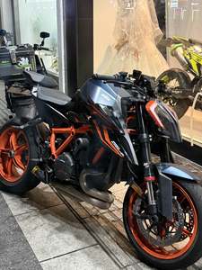 二手KTMR2R1290 Super Duke