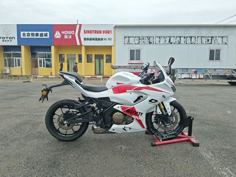 二手QJMOTOR赛250