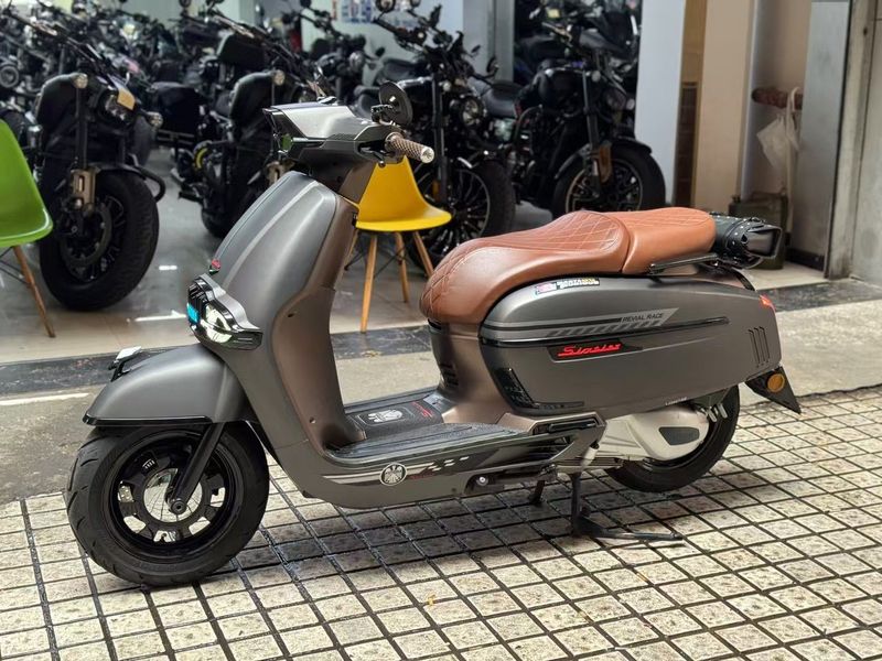 二手维多利亚Sixties 250Si
