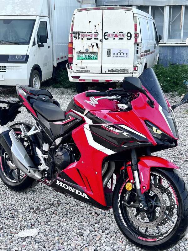 二手本田CBR400R