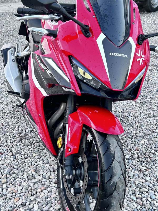 二手本田CBR400R