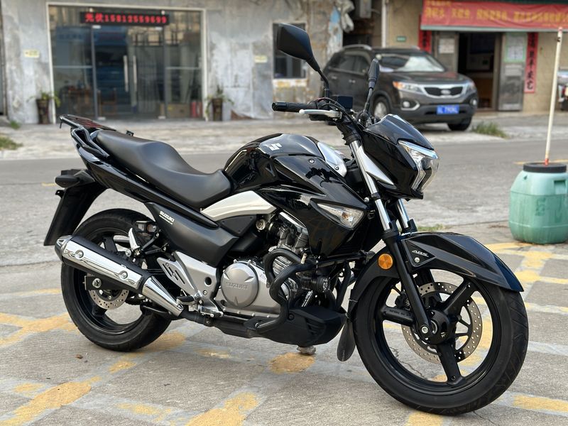 二手豪爵铃木骊驰 GW250