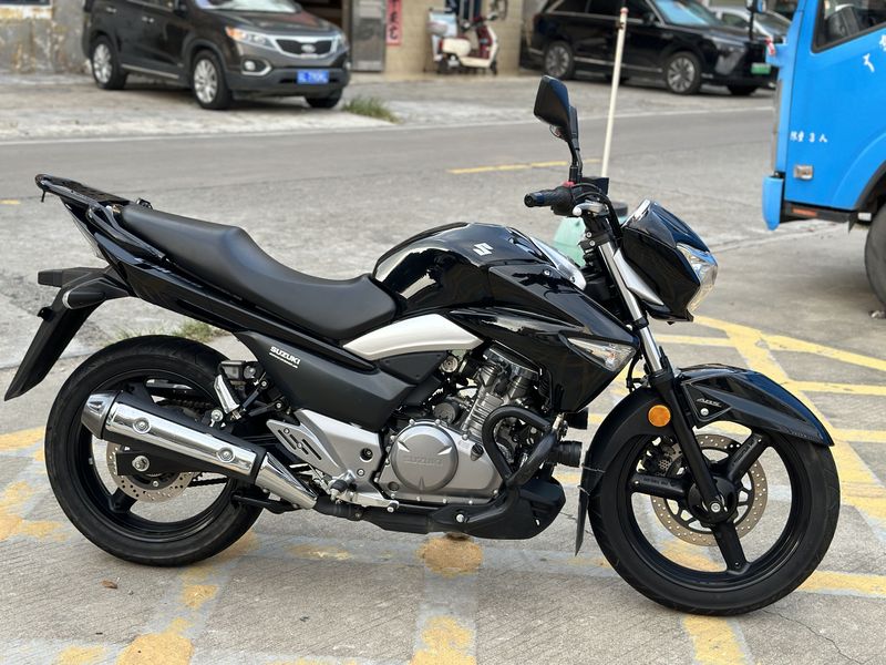 二手豪爵铃木骊驰 GW250