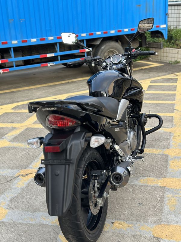 二手豪爵铃木骊驰 GW250