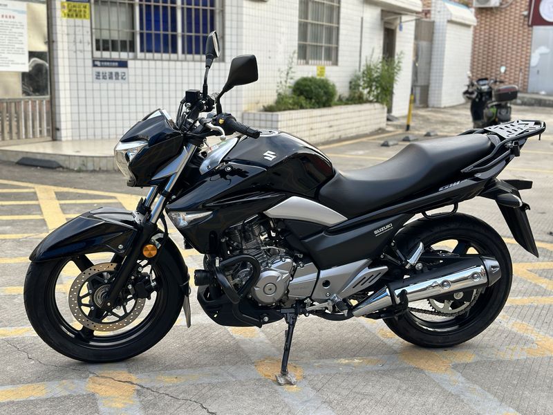 二手豪爵铃木骊驰 GW250