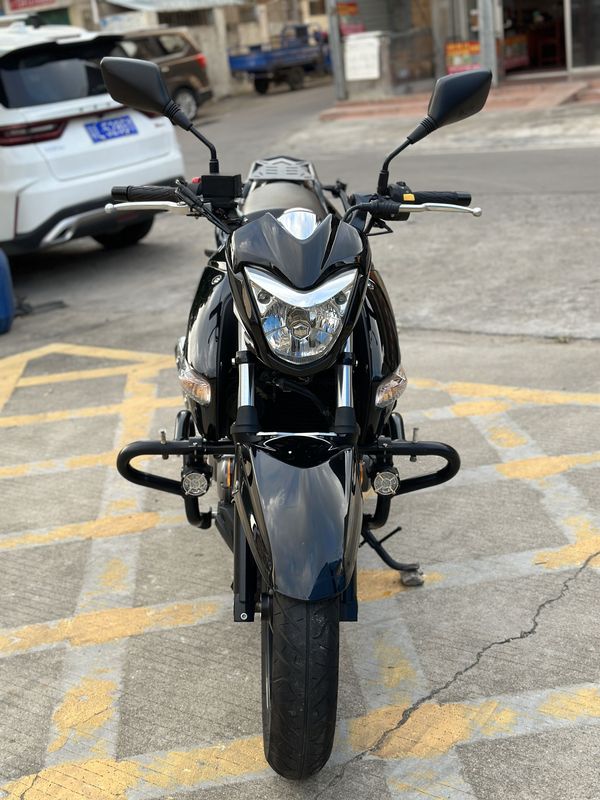 二手豪爵铃木骊驰 GW250