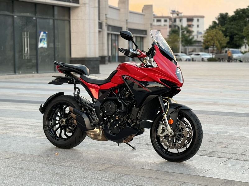二手奥古斯塔Turismo Veloce 800
