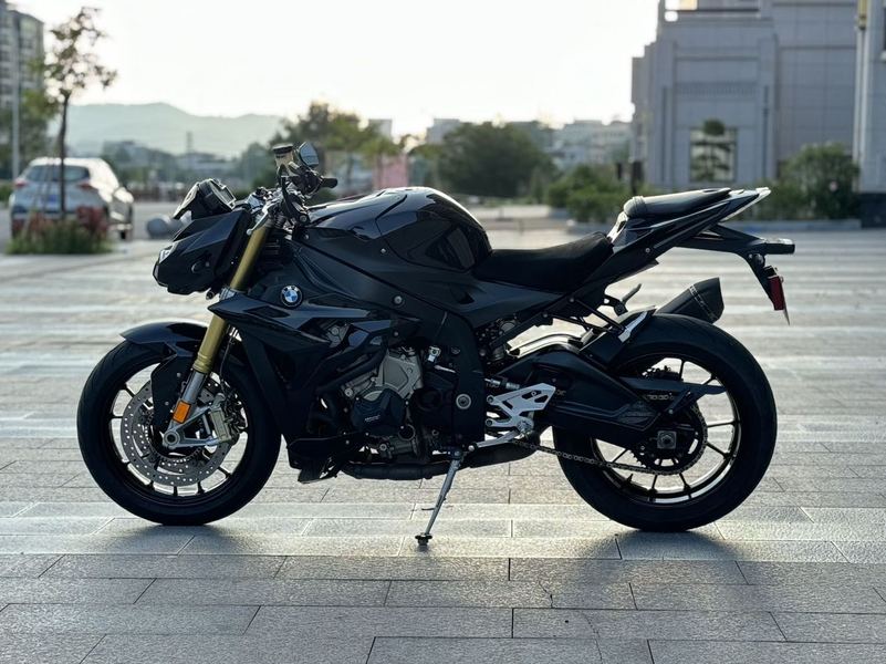 二手宝马S 1000 R