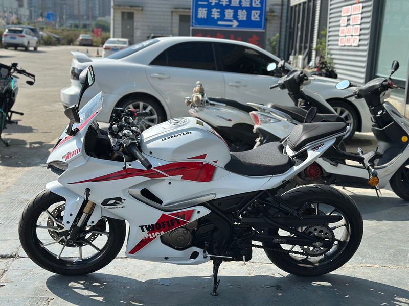 二手QJMOTOR赛250