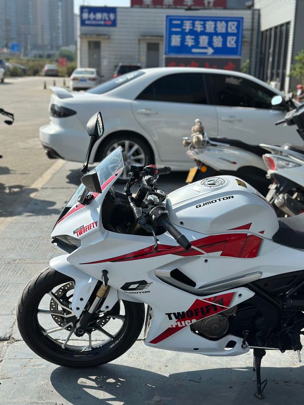 二手QJMOTOR赛250