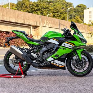 二手川崎ZX-4R