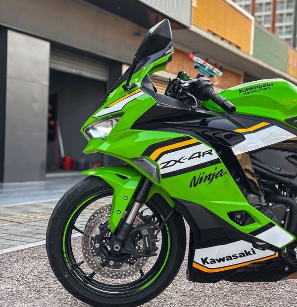 二手川崎ZX-4R
