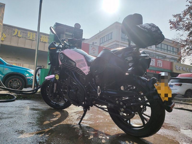 二手贝纳利幼狮 Leoncino 150