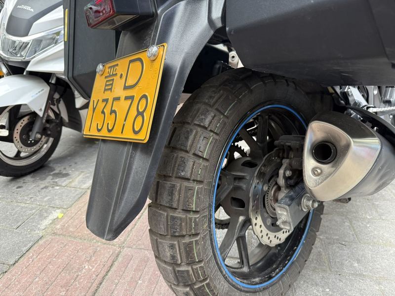 二手豪爵铃木DL250