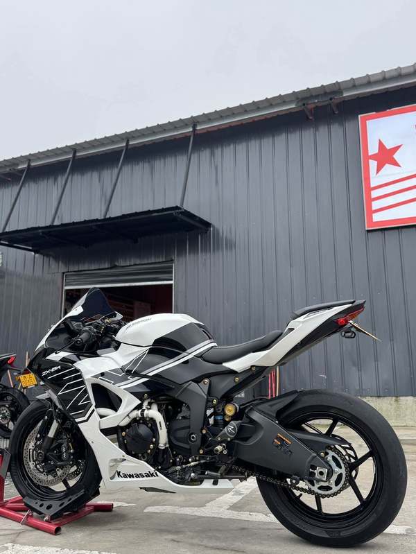二手川崎Ninja ZX-6R 