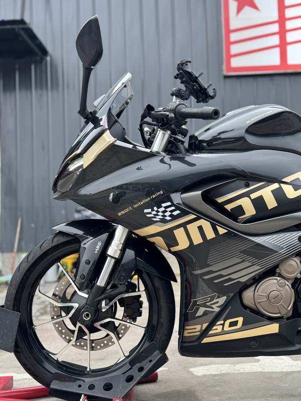 二手QJMOTOR赛250