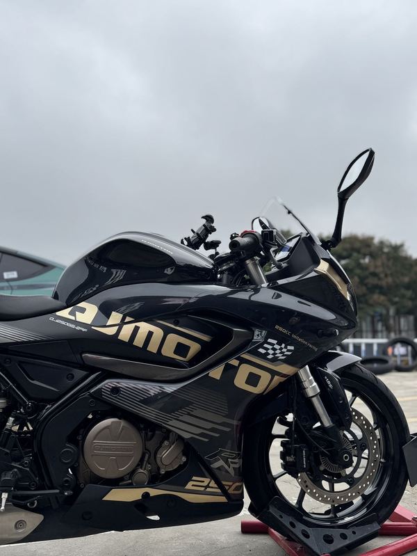 二手QJMOTOR赛250