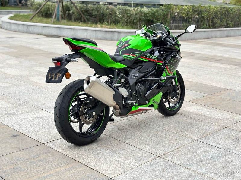 二手川崎ZX-4R