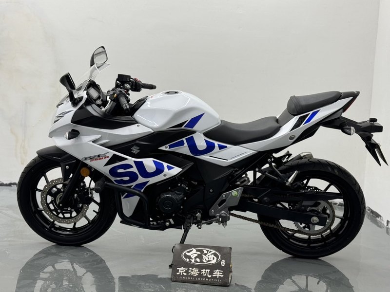 二手豪爵铃木GSX250R