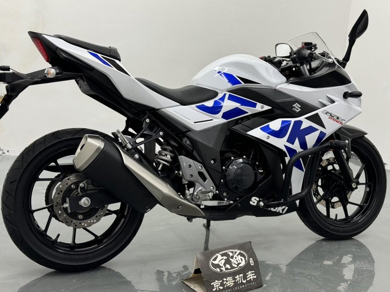 二手豪爵铃木GSX250R