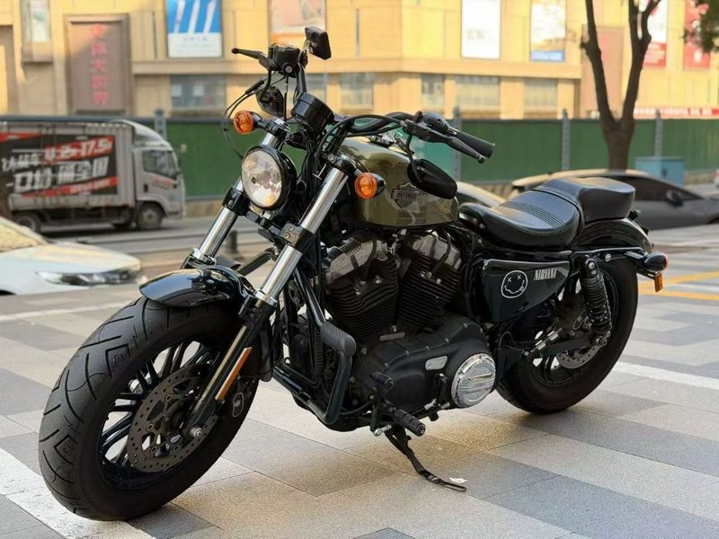 二手哈雷戴维森1200 Custom