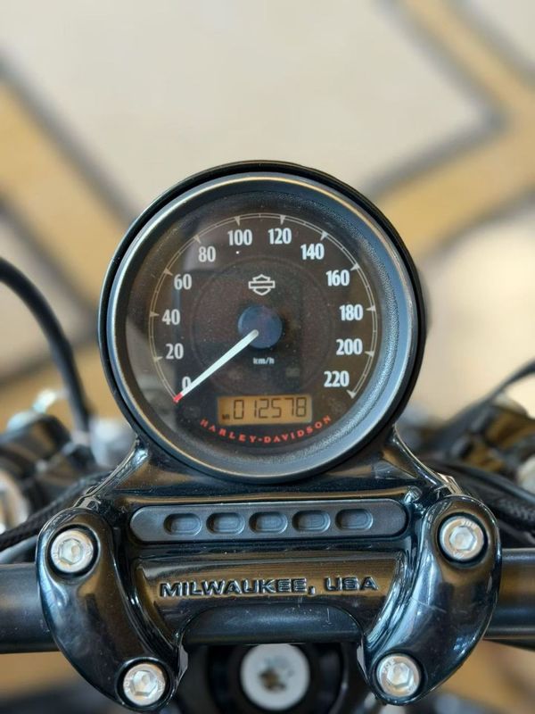 二手哈雷戴维森1200 Custom