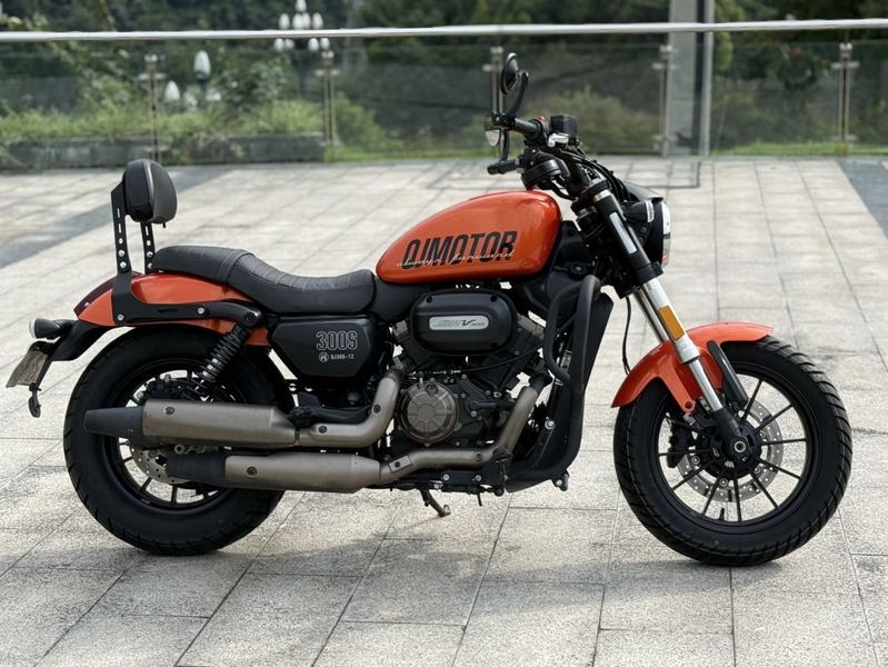二手QJMOTOR闪300