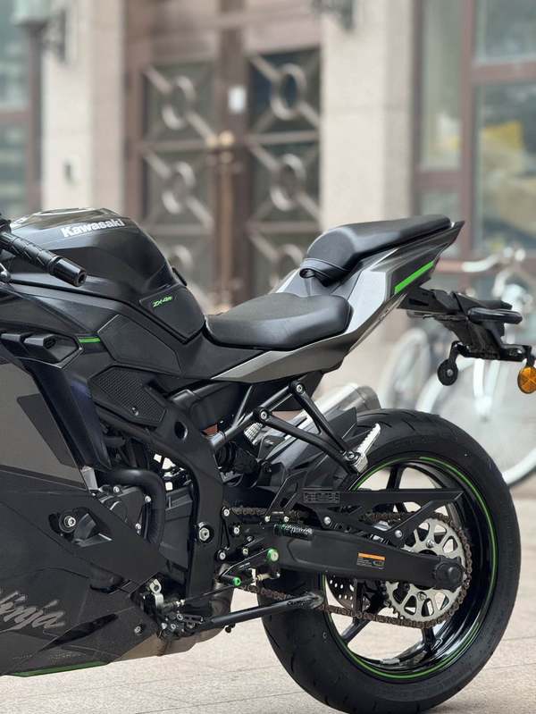 二手川崎ZX-4R