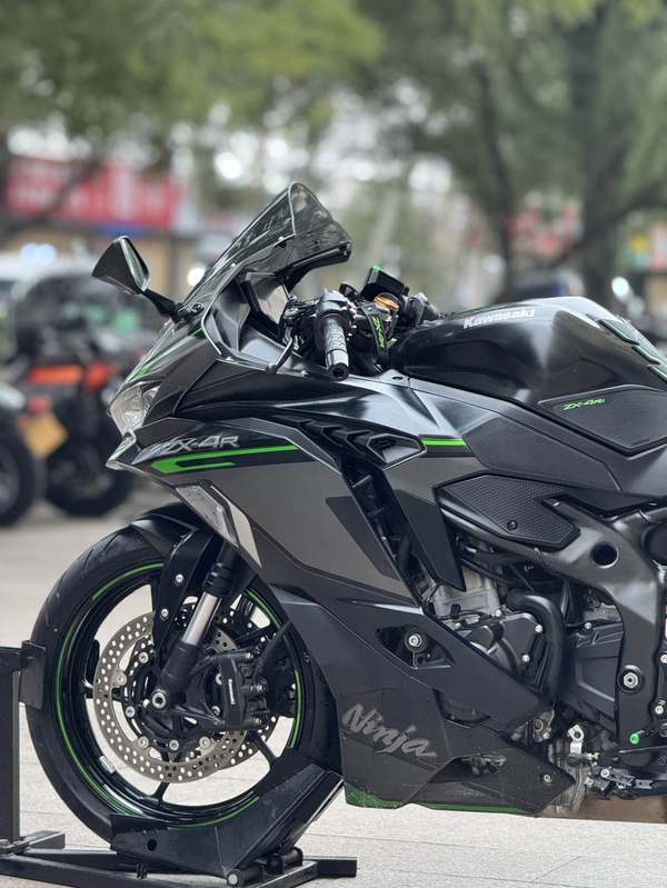 二手川崎ZX-4R