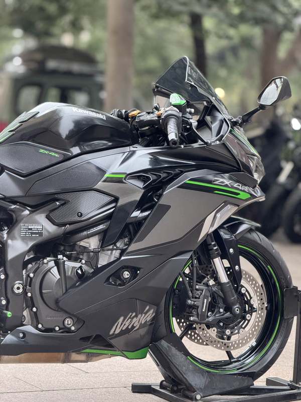 二手川崎ZX-4R