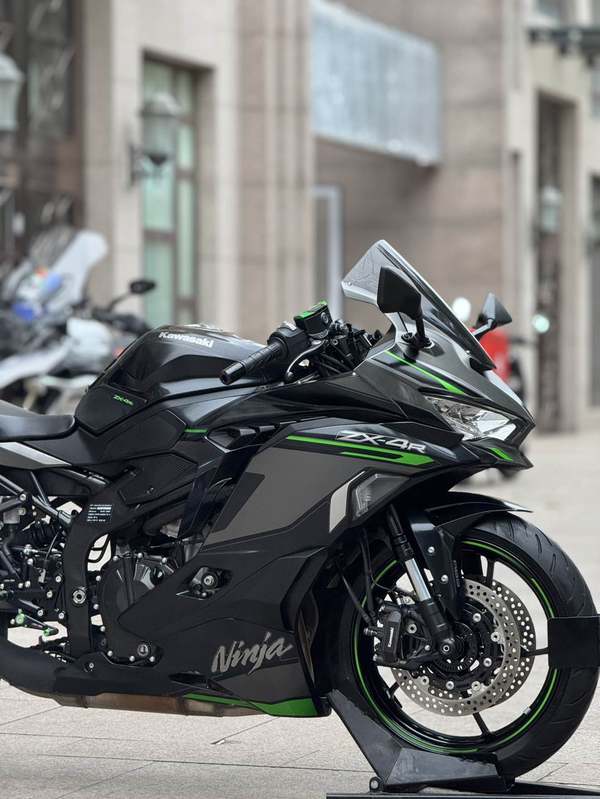 二手川崎ZX-4R