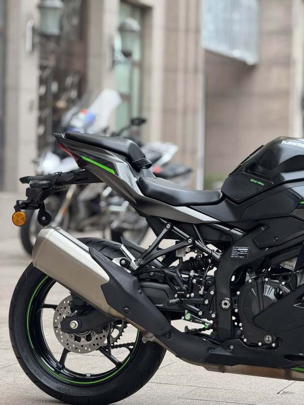 二手川崎ZX-4R