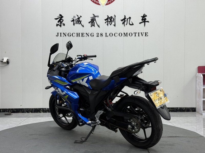 二手济南铃木极客飒 Gixxer 155
