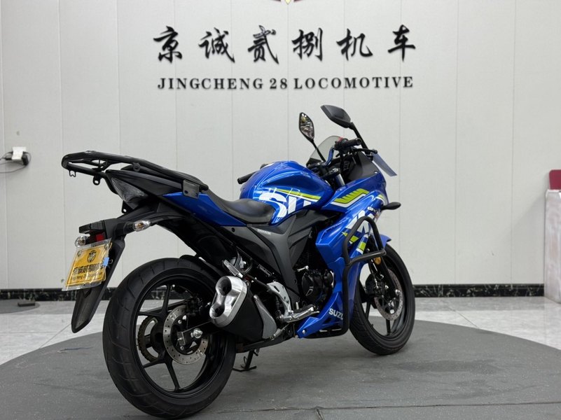 二手济南铃木极客飒 Gixxer 155
