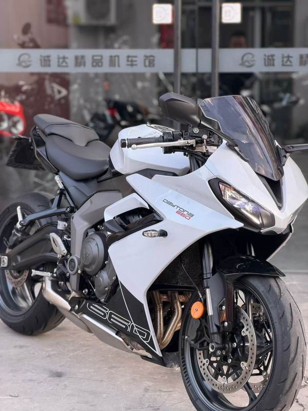 二手凯旋Daytona 660