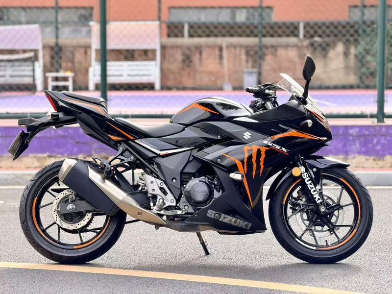 二手豪爵铃木GSX250R