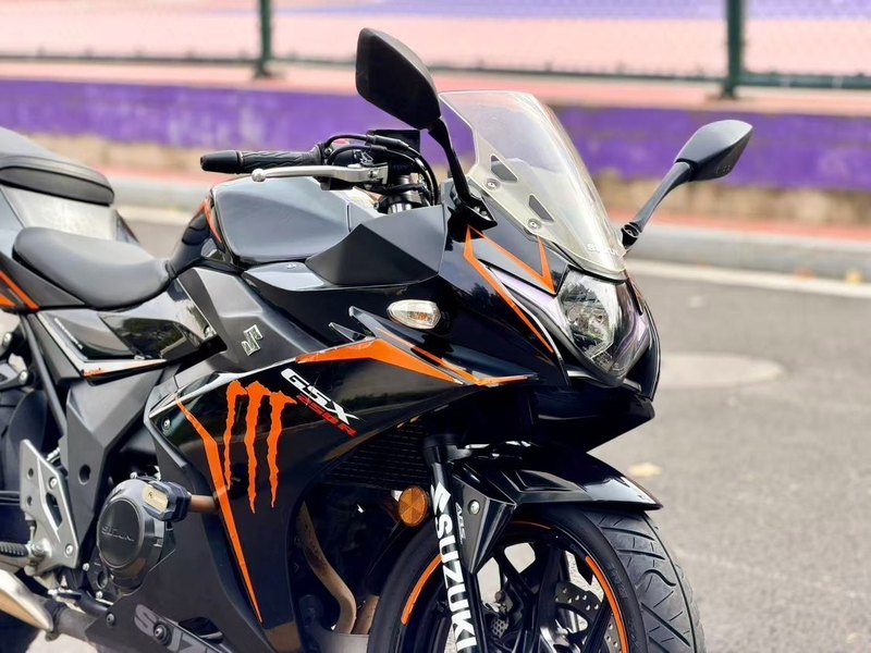 二手豪爵铃木GSX250R