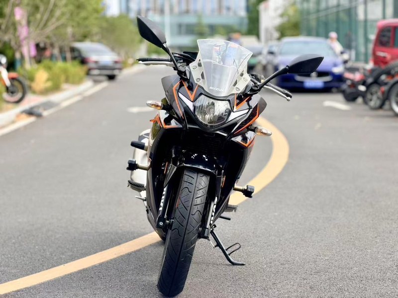 二手豪爵铃木GSX250R