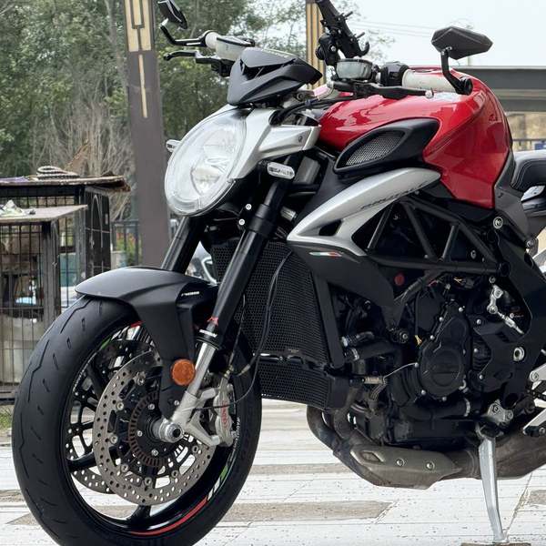 二手奥古斯塔Brutale 800