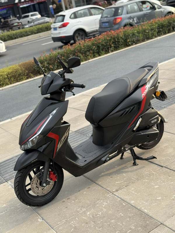 二手五羊本田NWX125