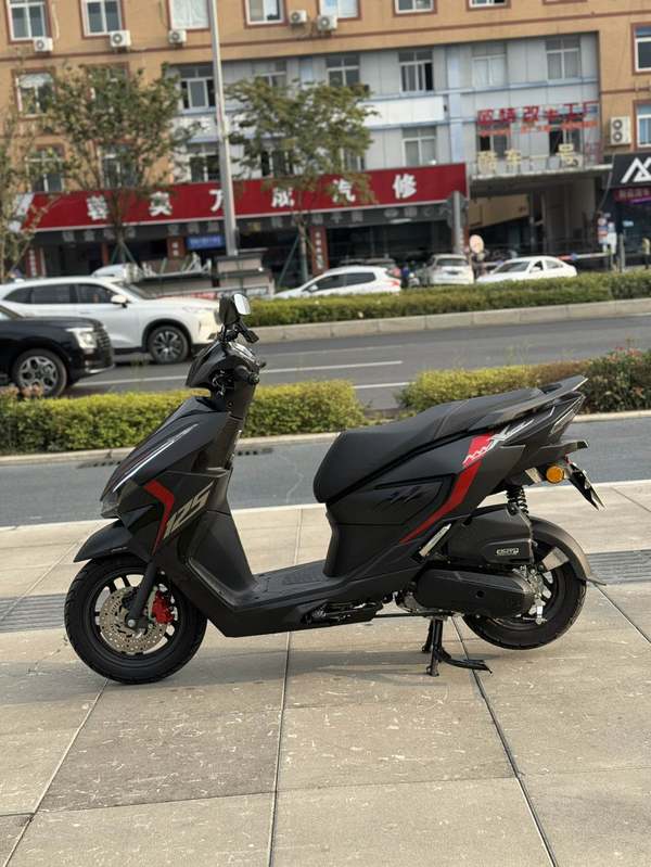 二手五羊本田NWX125