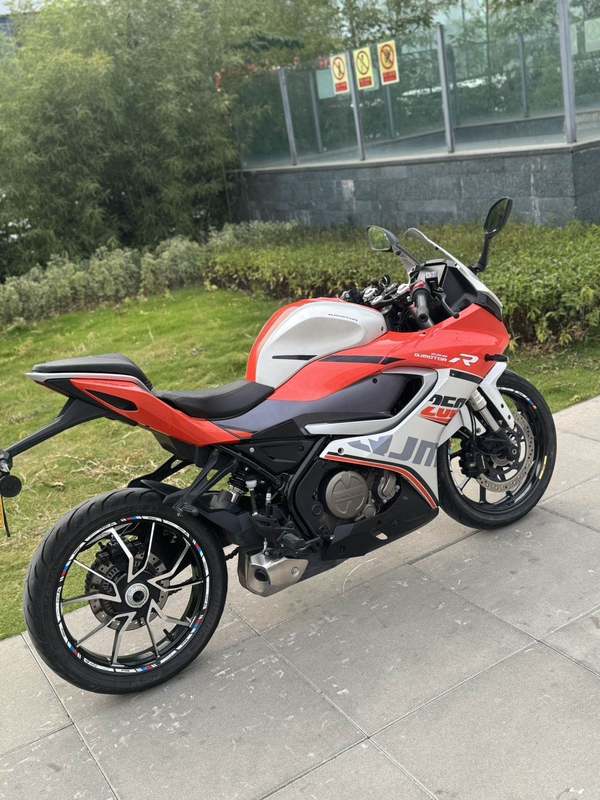 二手QJMOTOR赛250