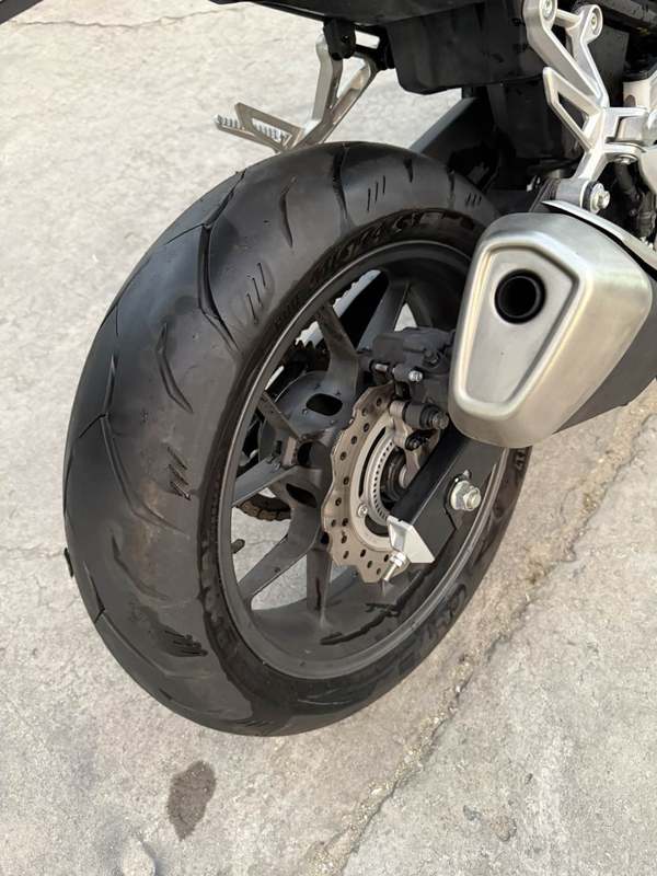 二手本田CBR400R