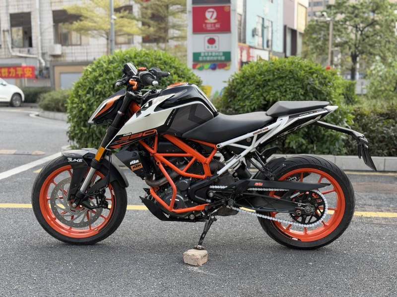 二手KTMR2R390 Duke