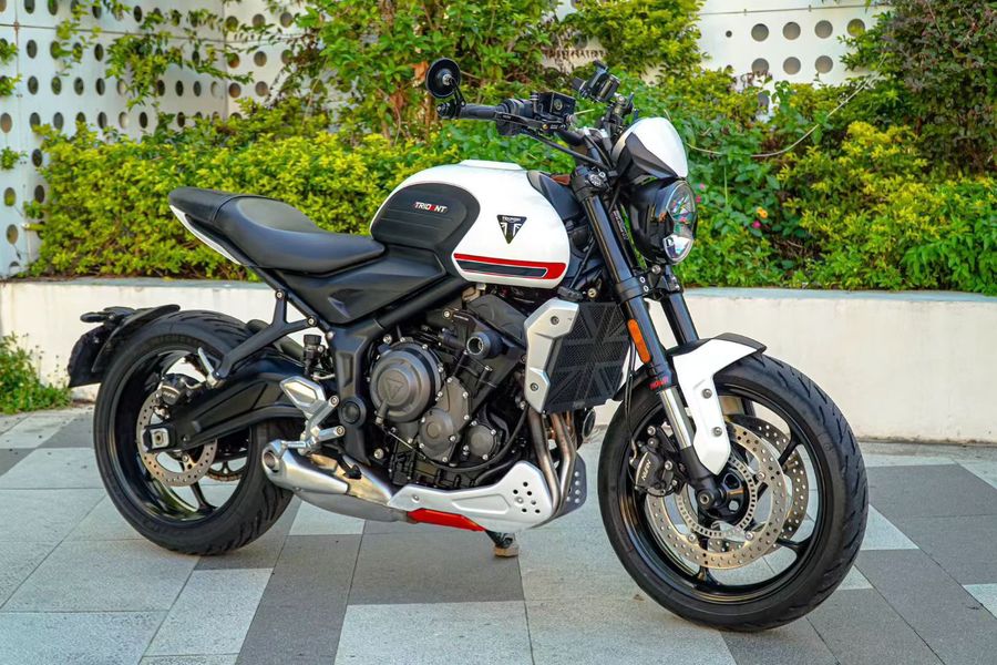 二手凯旋Trident 660