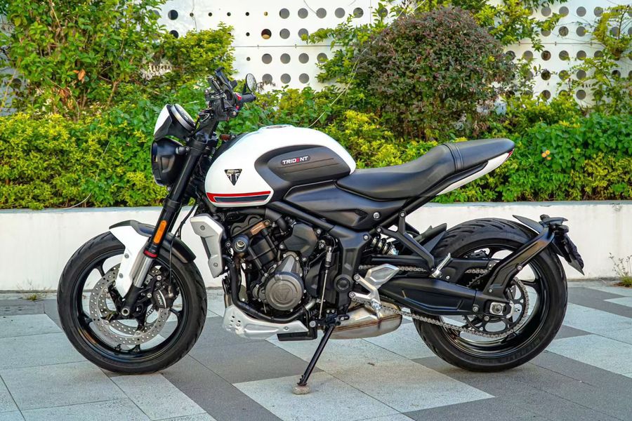 二手凯旋Trident 660