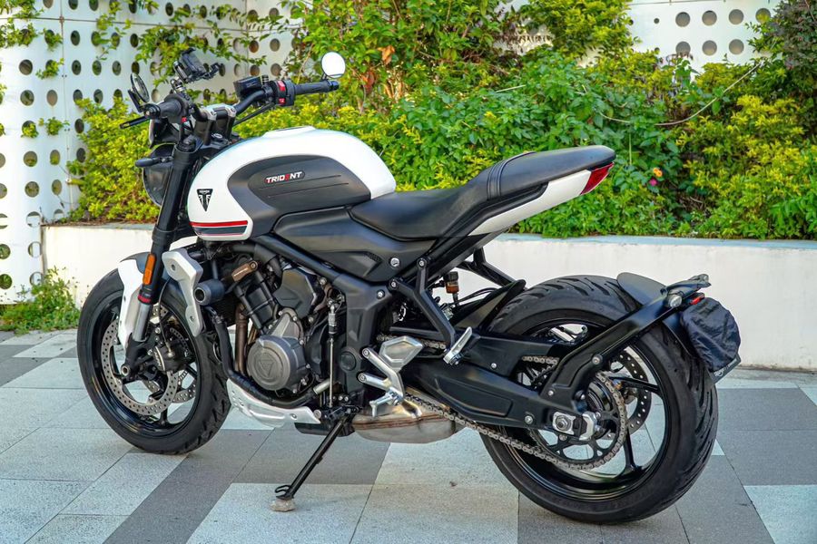 二手凯旋Trident 660