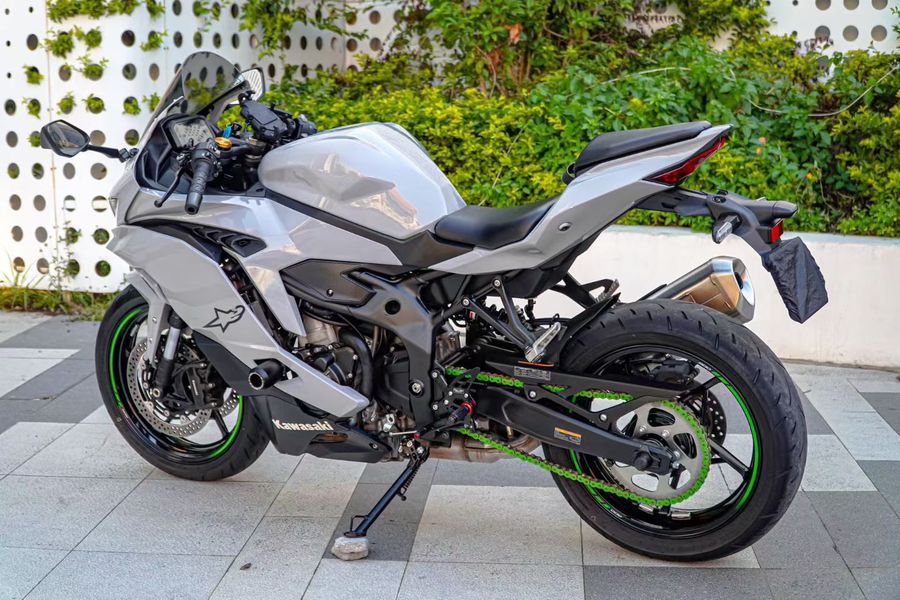 二手川崎ZX-4R